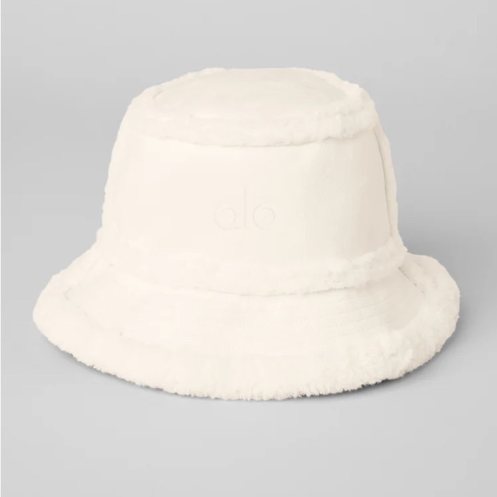Alo Yoga Winterfun Bucket Hat Ivory S/M